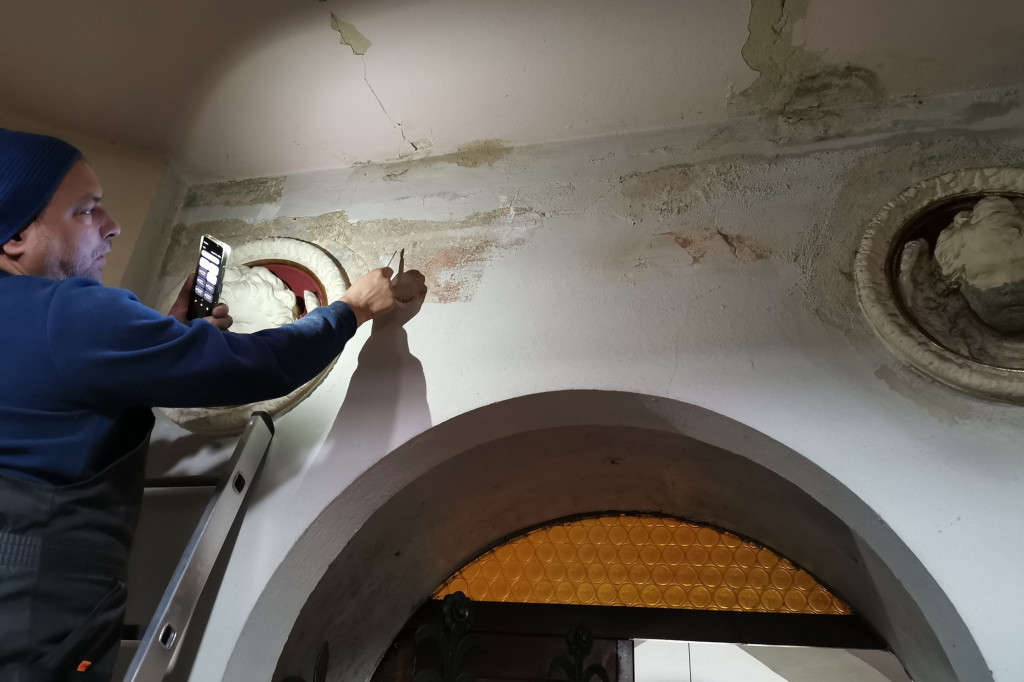 Polichromie sprzed 120 lat w  kościele Zbawiciela