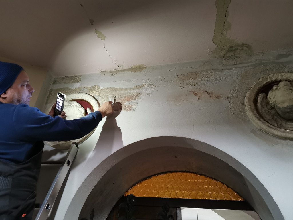 Polichromie sprzed 120 lat w  kościele Zbawiciela