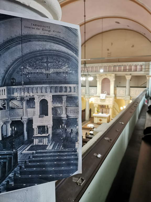 Polichromie sprzed 120 lat w  kościele Zbawiciela