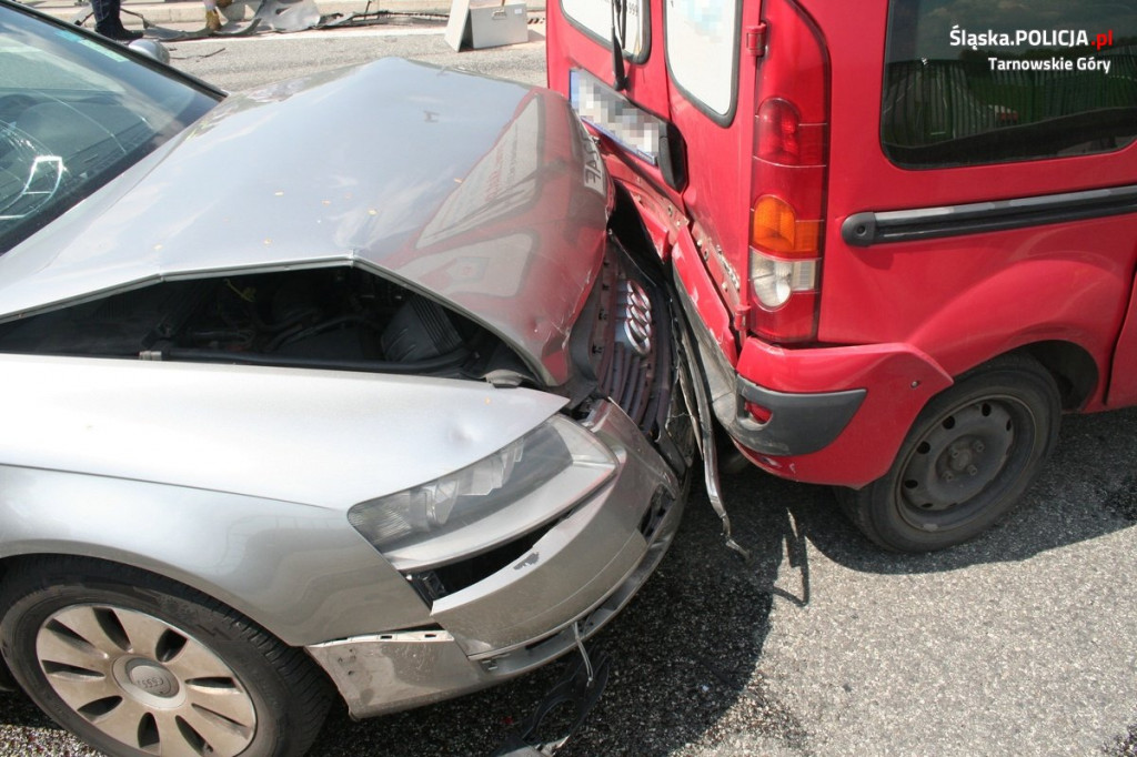 Wypadek z udziałem 6 samochodów