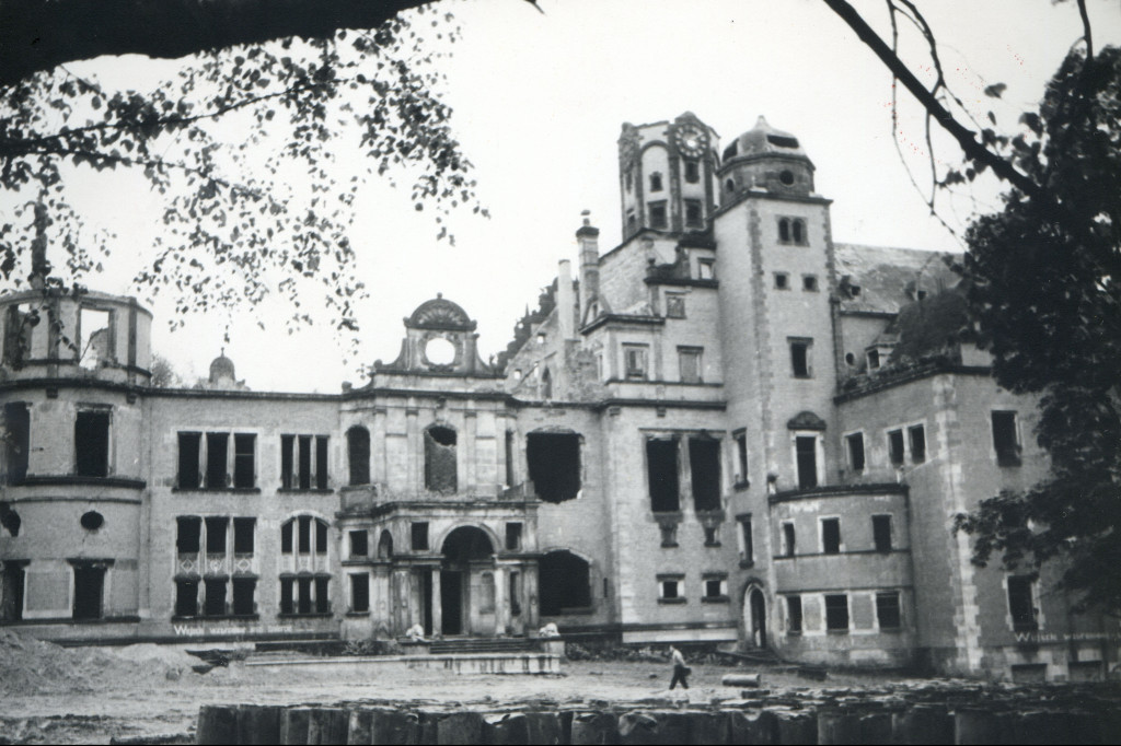 Pałac w Reptach Śląskich. Czasy powojenne