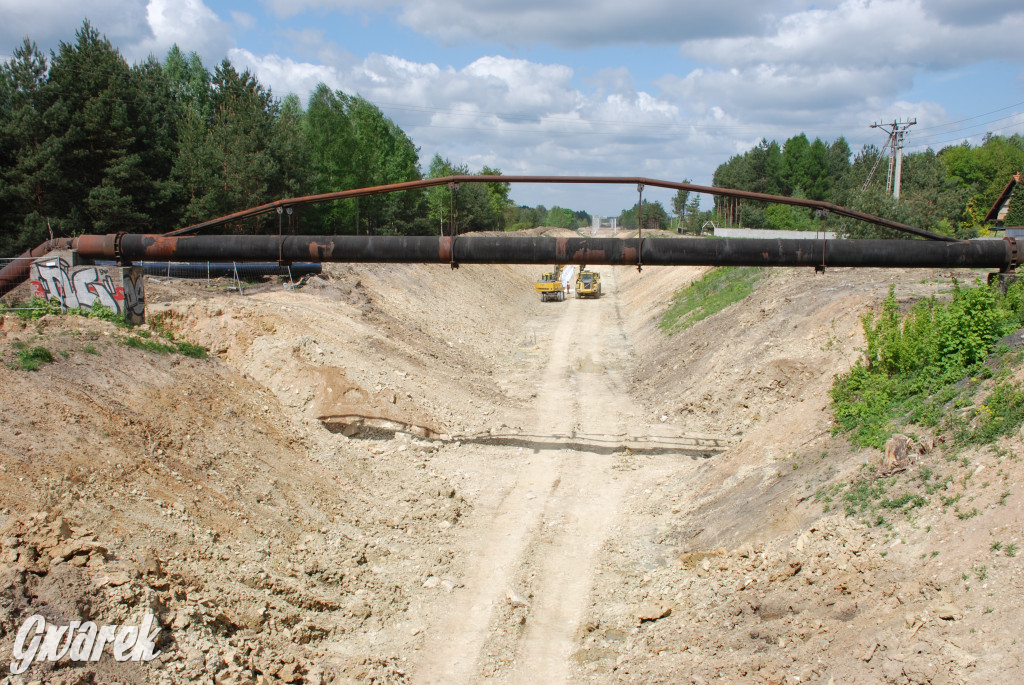 Postępuje budowa kolei do lotniska