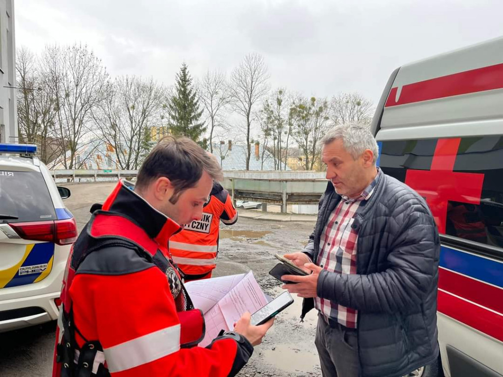 Tarnogórzanin Marcin Feldmann pomaga na Ukrainie