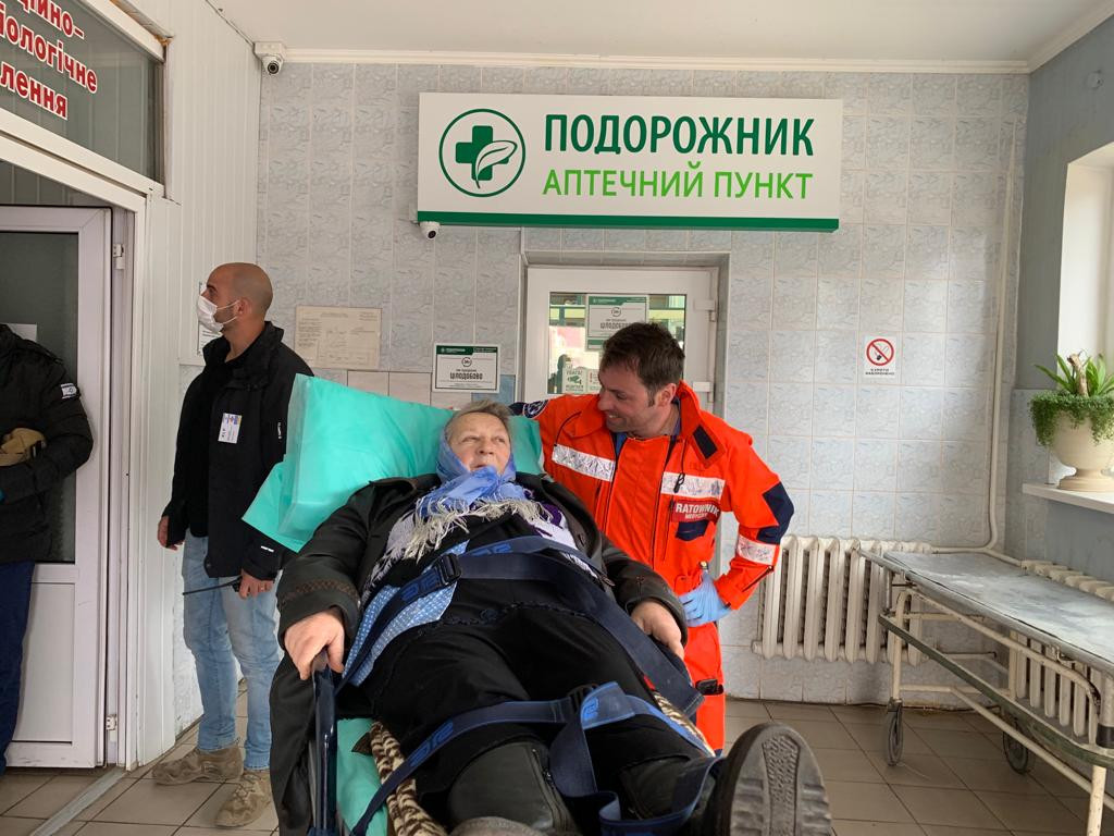 Tarnogórzanin Marcin Feldmann pomaga na Ukrainie