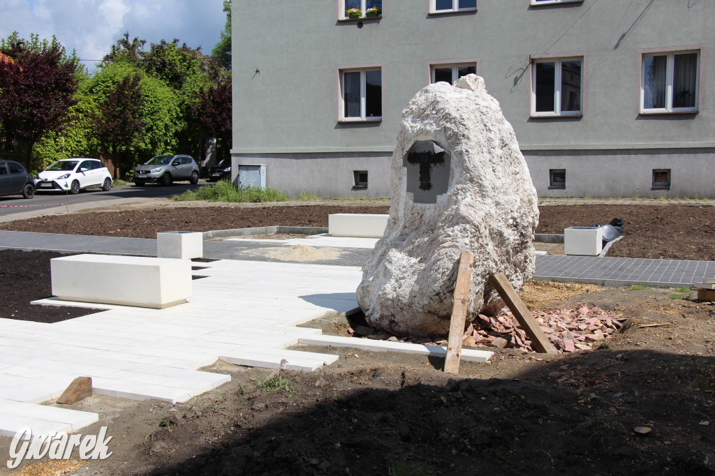 Tarnowskie Góry. Głaz waży osiem ton