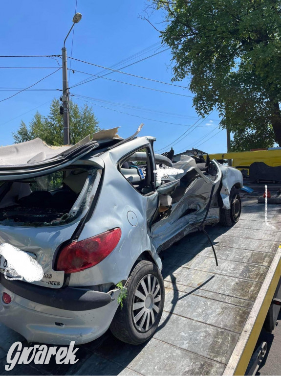 Groźny wypadek na skrzyżowaniu