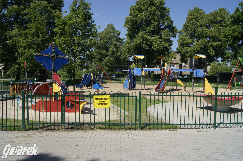 Tarnowskie Góry. Nowy plac zabaw, wstęp wzbroniony