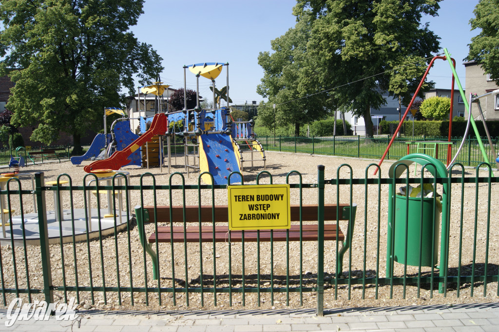 Tarnowskie Góry. Nowy plac zabaw, wstęp wzbroniony