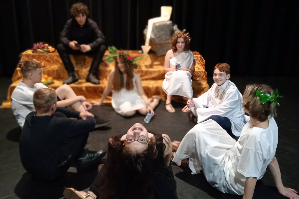 Uczniowie z Radzionkowa wspólnie na scenie