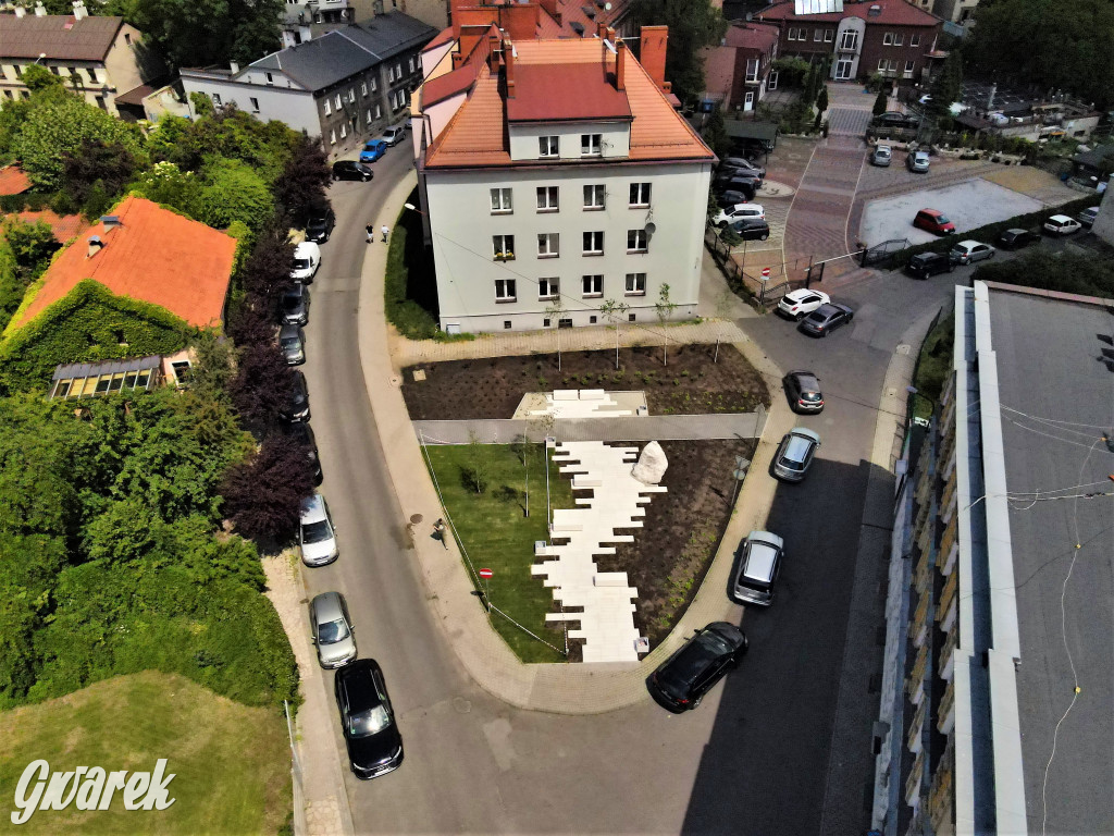 Tarnowskie Góry. Skwer z głazem jest gotowy