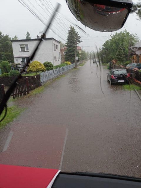 Piekary Śląskie w wodzie po przejściu burzy