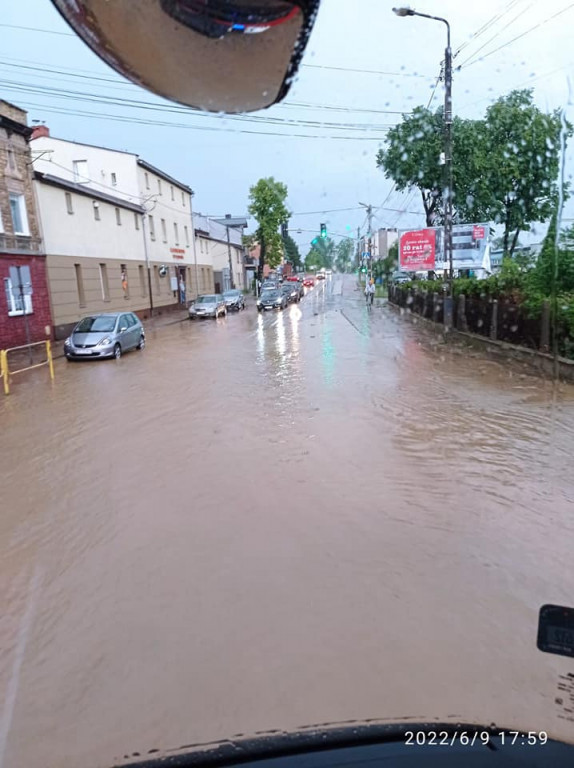 Zalane drogi, zalane domy. Skutki ulewy