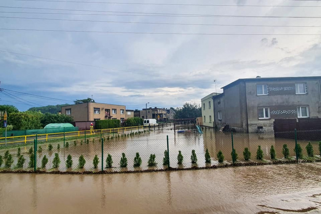 Zalane drogi, zalane domy. Skutki ulewy