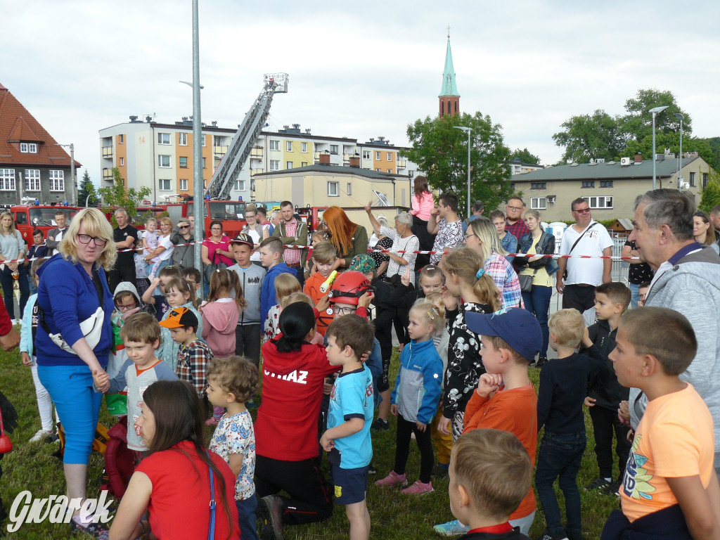 Dni Radzionkowa. Piątek ze strażakami