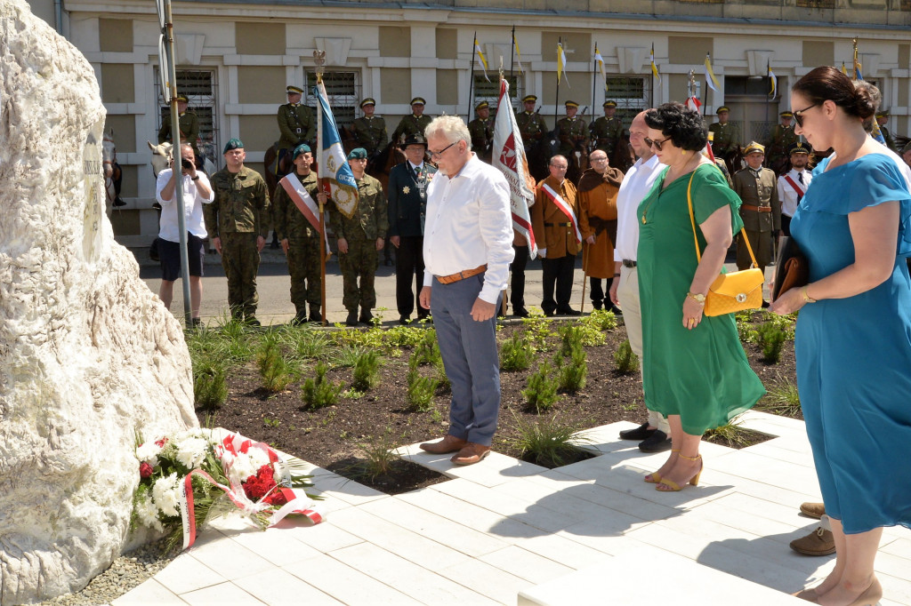 Tarnowskie Góry. Odsłonięcie obielisku