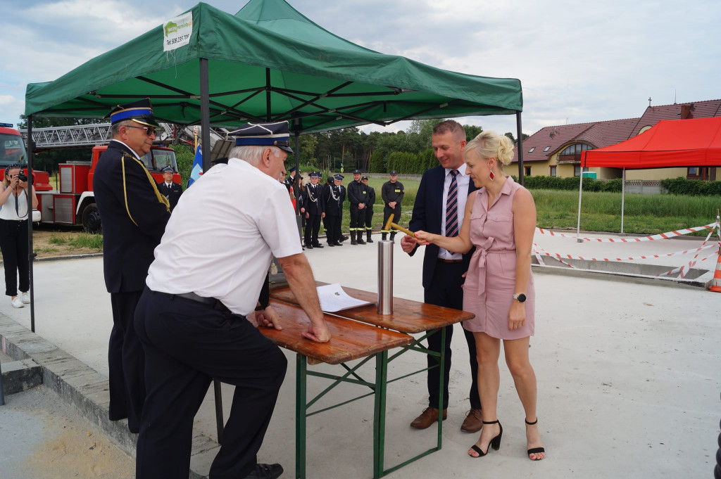 Wmurowano kamień węgielny pod budowę remizy