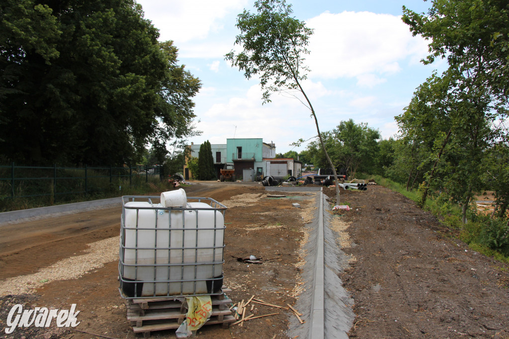 Tarnowskie Góry. Budują boiska przy Gwarku