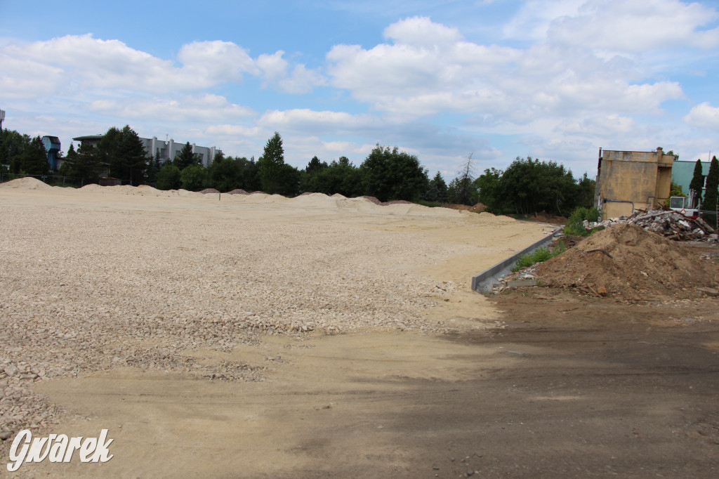 Tarnowskie Góry. Budują boiska przy Gwarku