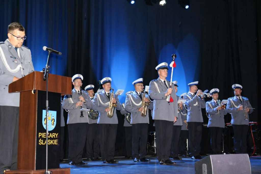 Policjanci świętują