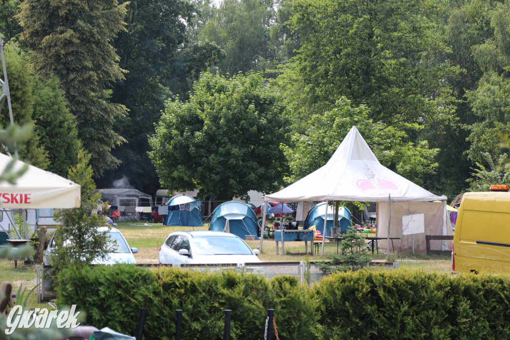 Rogoźnik - blisko, zielono, nad wodą