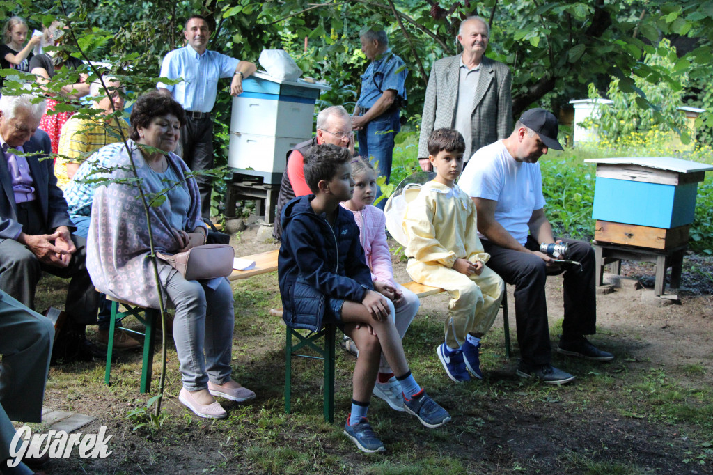 Pszczele imperium w Nowym Chechle