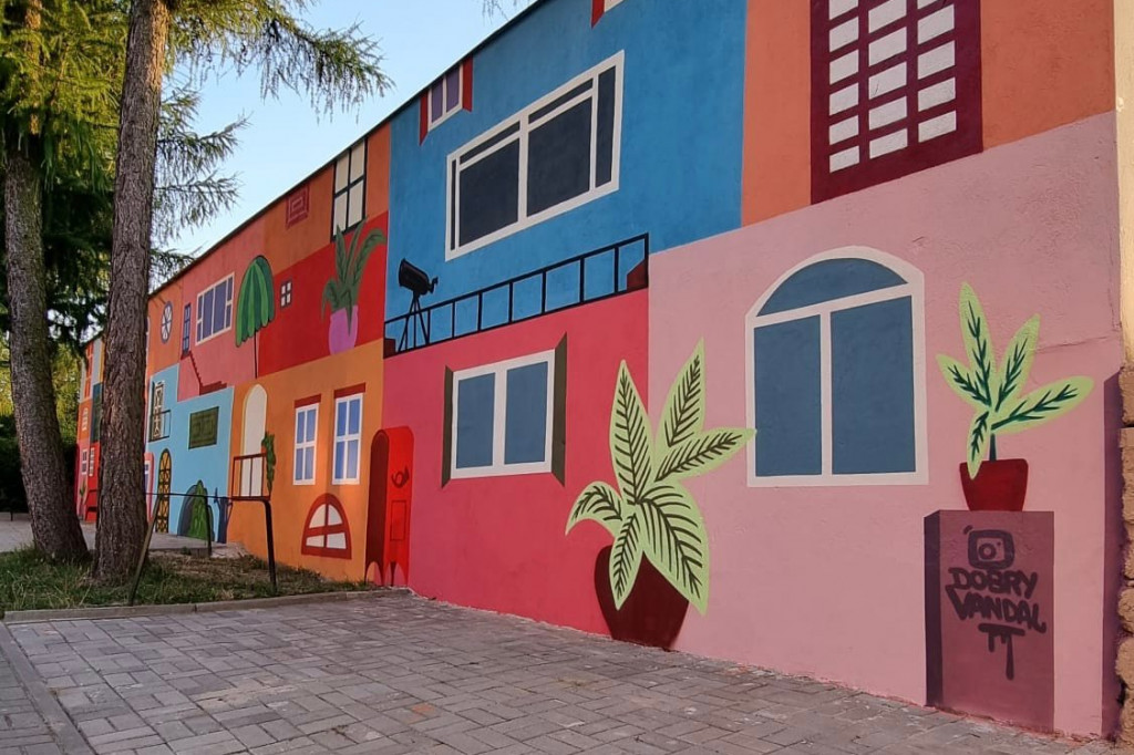 Dwa murale w Reptach Śląskich