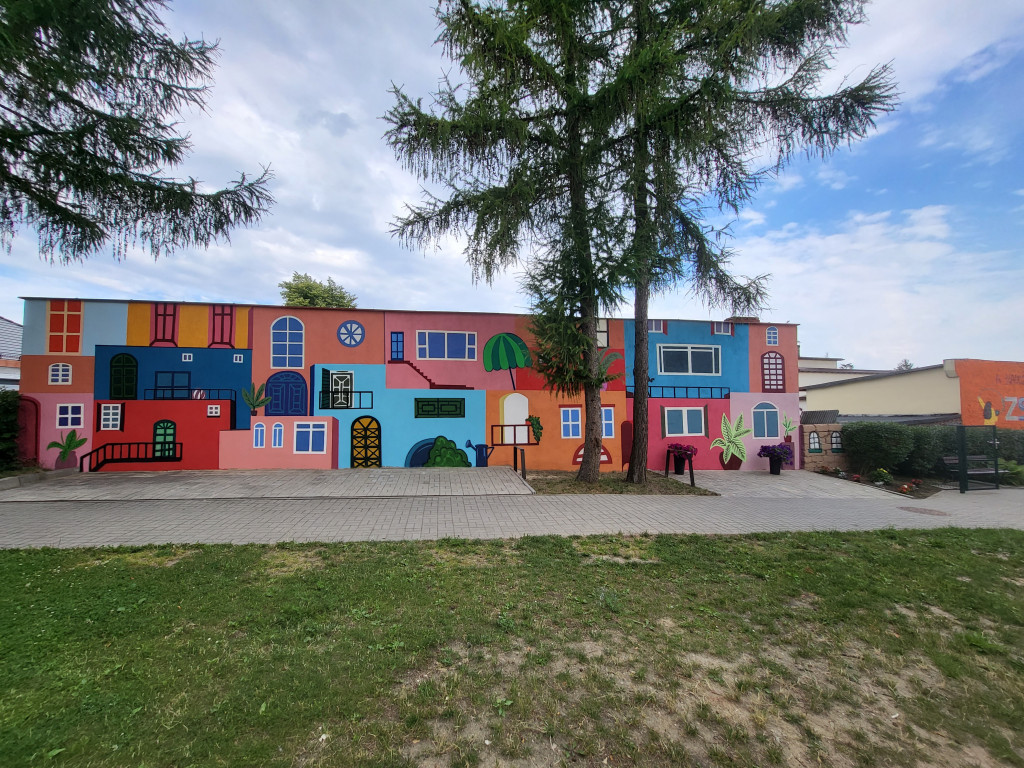 Dwa murale w Reptach Śląskich