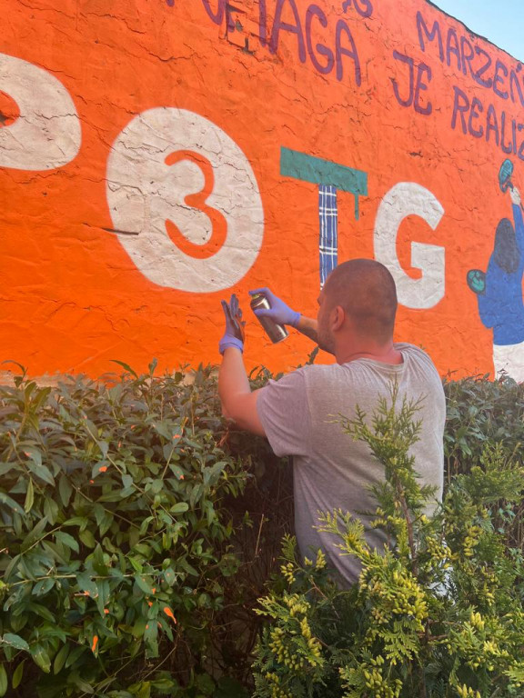 Dwa murale w Reptach Śląskich