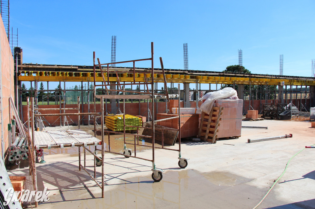 Budują salę gimnastyczną przy szkole