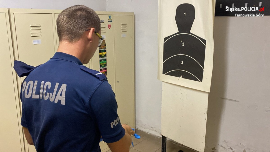 Policjanci po szkoleniu. Mogą używać paralizatorów