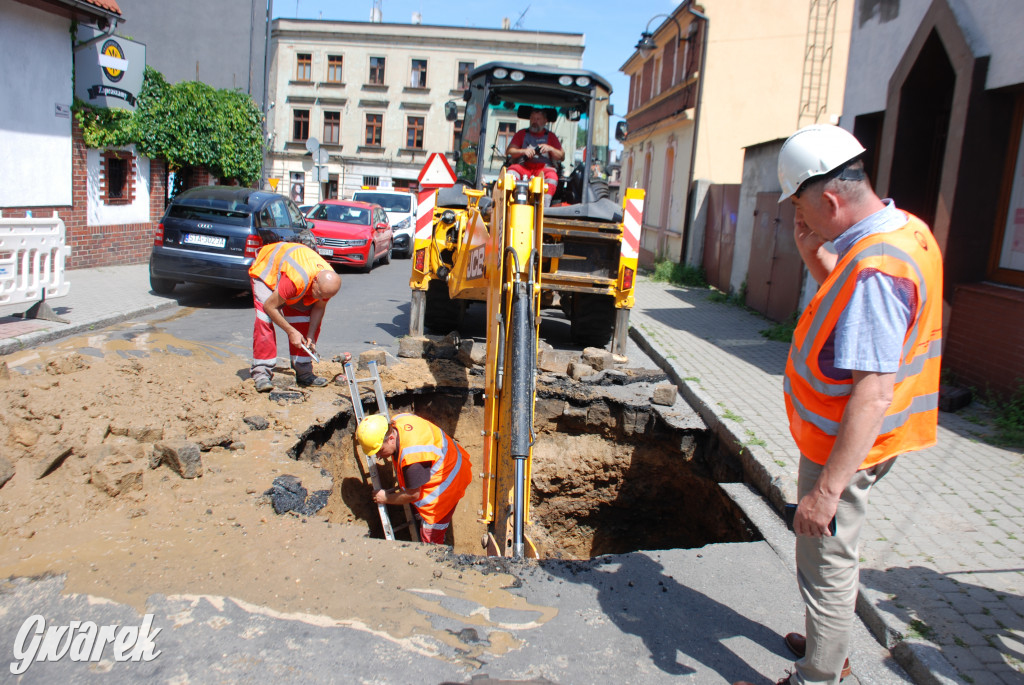 Zapadlisko na ul. Lewka w Tarnowskich Górach