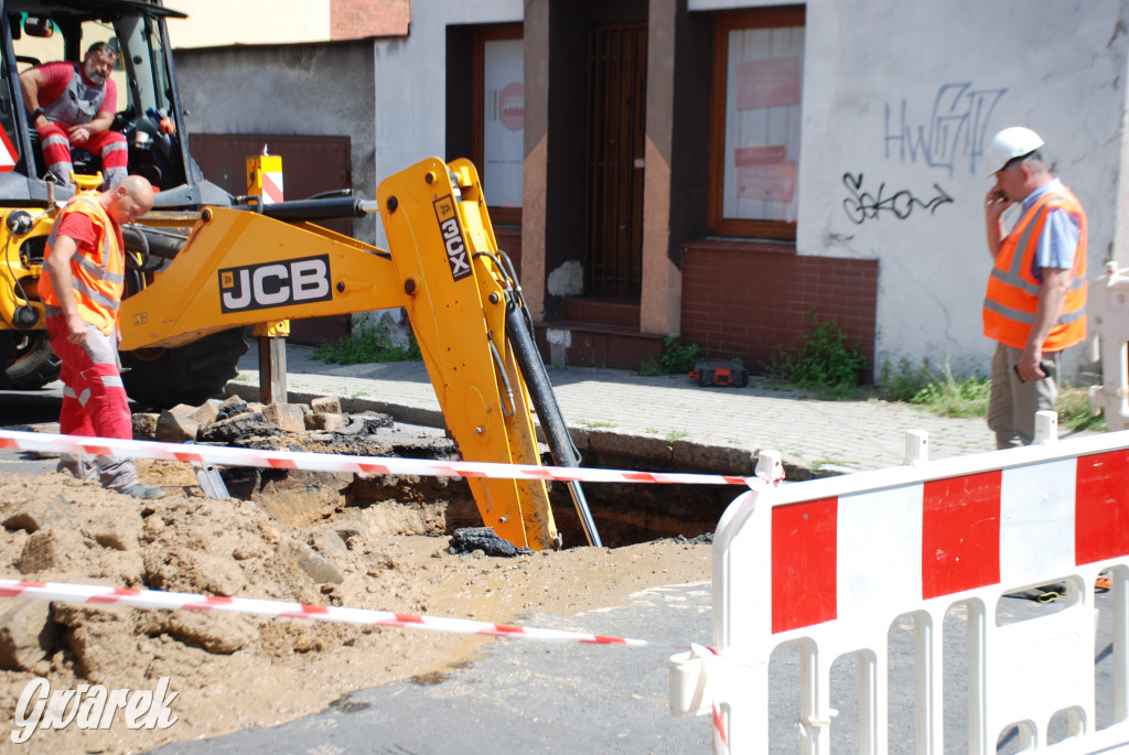 Zapadlisko na ul. Lewka w Tarnowskich Górach