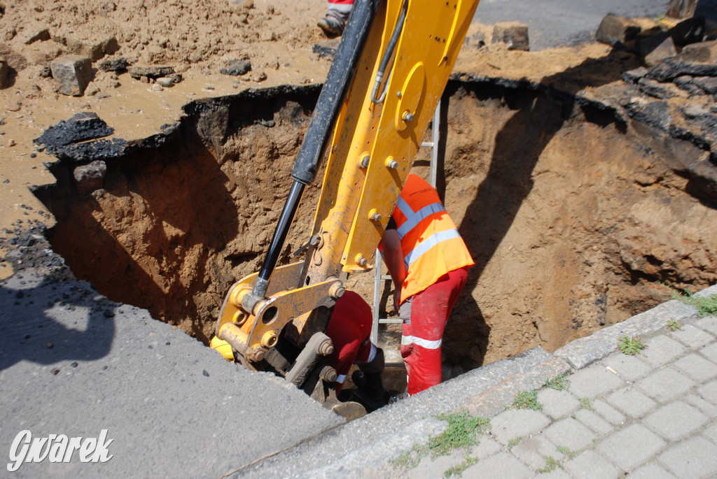 Zapadlisko na ul. Lewka w Tarnowskich Górach