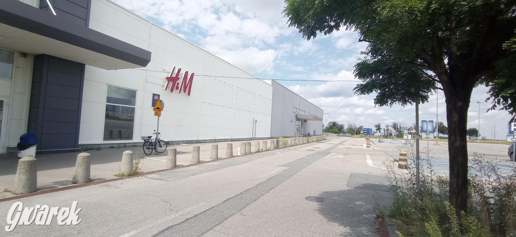 Dawny market Tesco przy ul. Zagórskiej