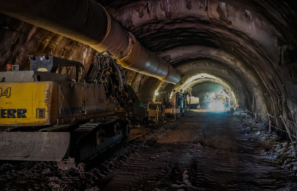 Budowa tuneli na drodze ekspresowej S1