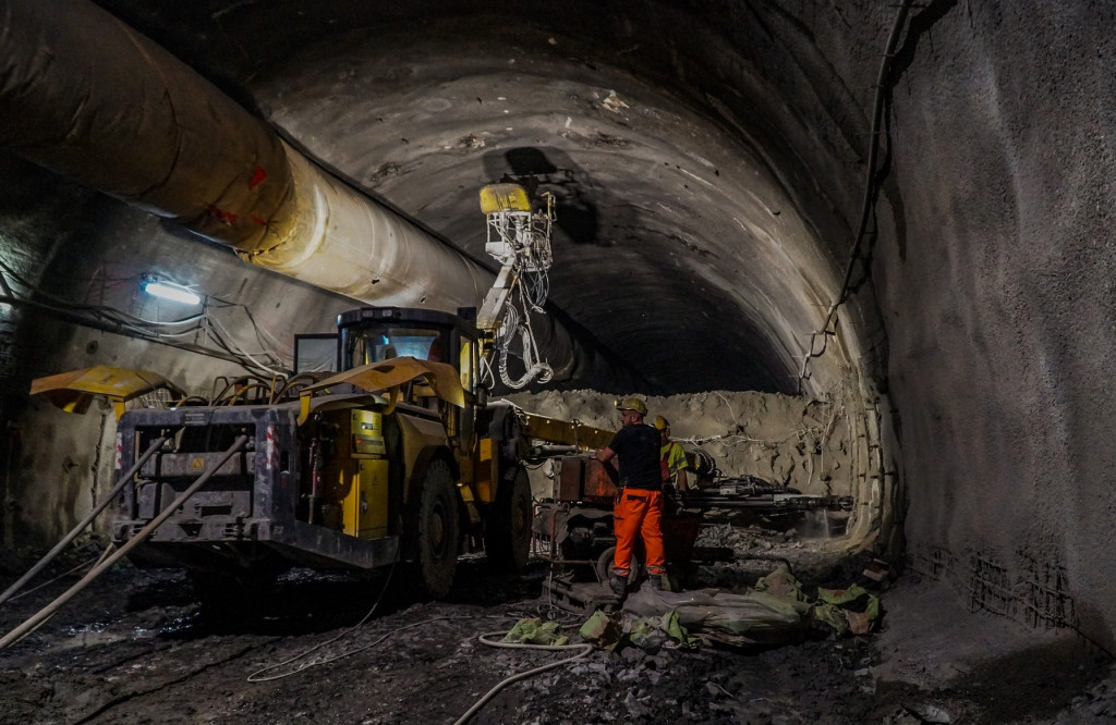 Budowa tuneli na drodze ekspresowej S1