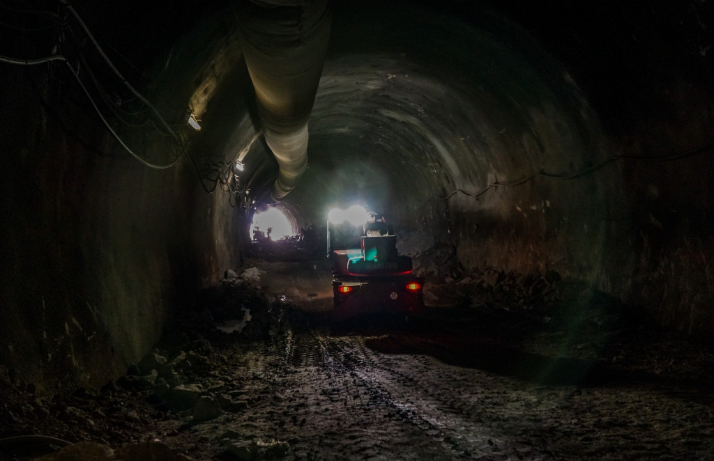 Budowa tuneli na drodze ekspresowej S1