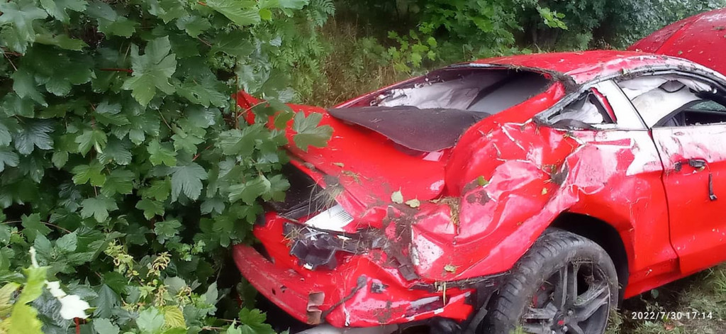 Dachowanie na drodze wojewódzkiej