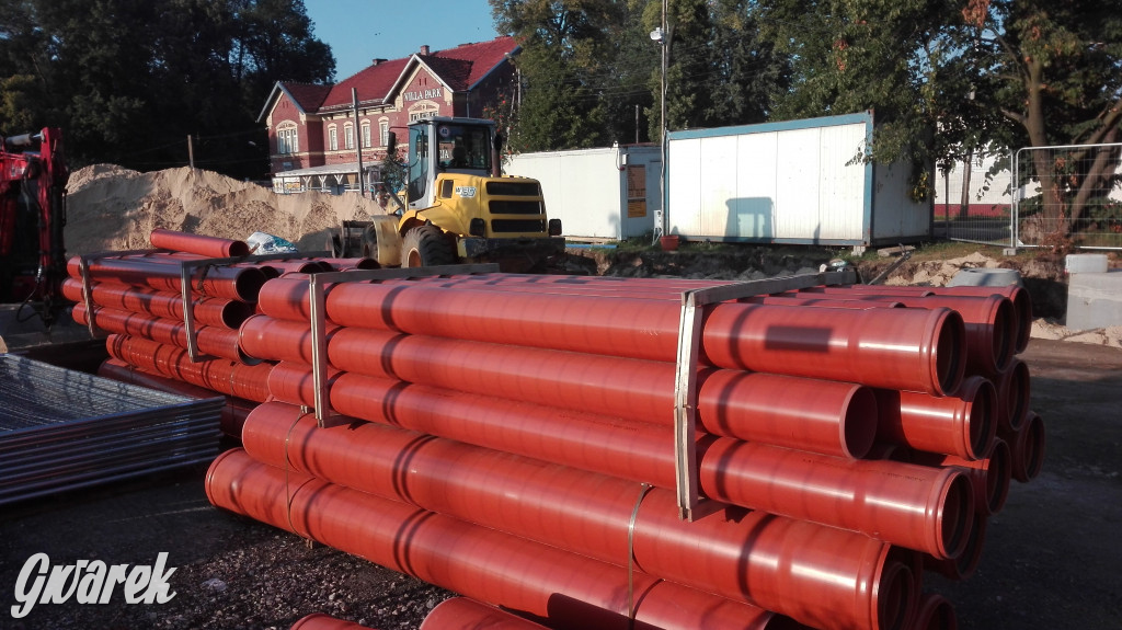 Powstaje centrum przesiadkowe przy parku