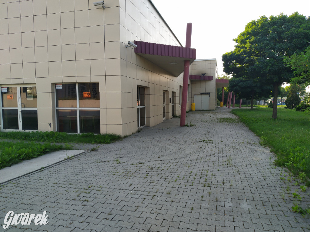 Radzionków. Co po markecie Simply?