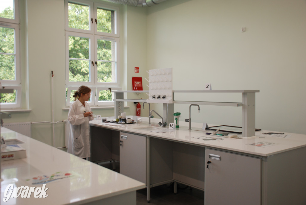 Chemik. Laboratoria otwarte