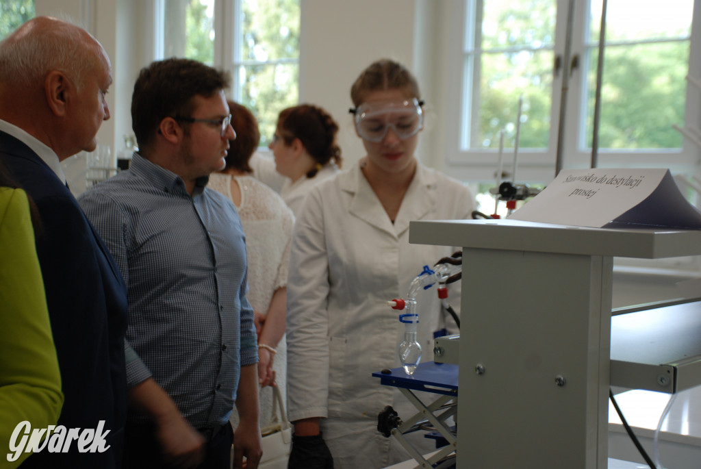 Chemik. Laboratoria otwarte