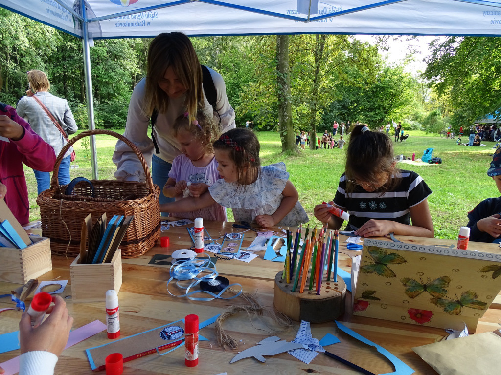 Piknik w ogrodzie botanicznym