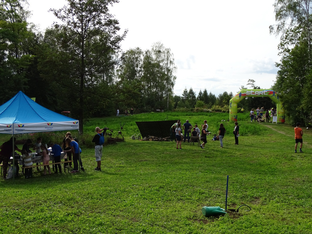 Piknik w ogrodzie botanicznym