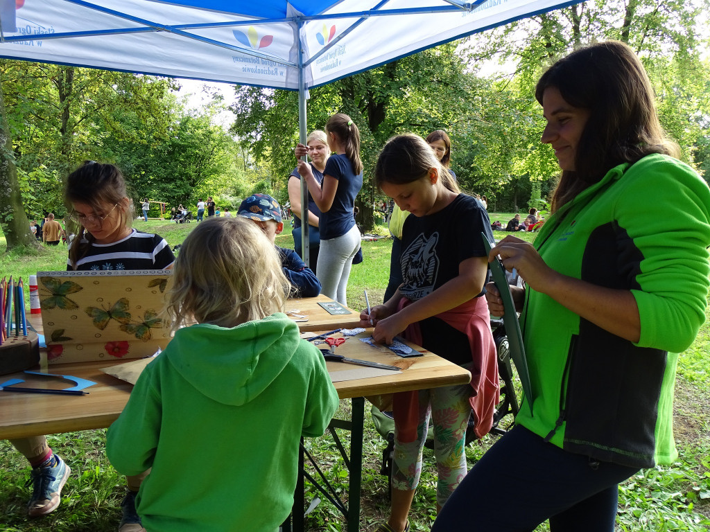 Piknik w ogrodzie botanicznym