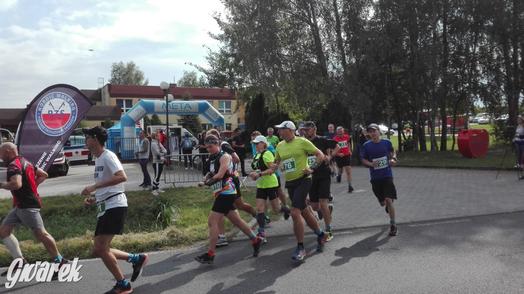 Biegowe zawody i pomidory