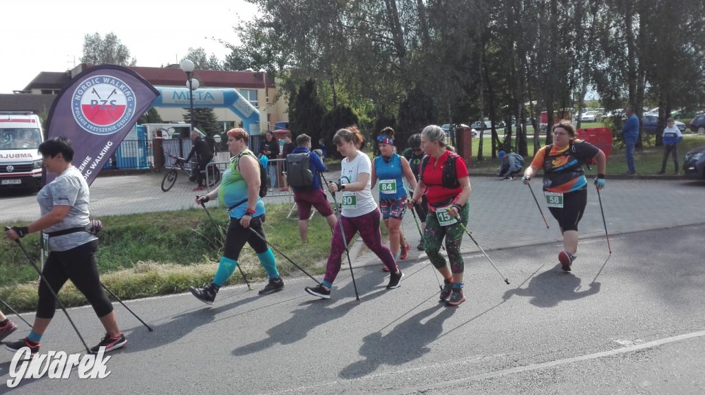 Biegowe zawody i pomidory