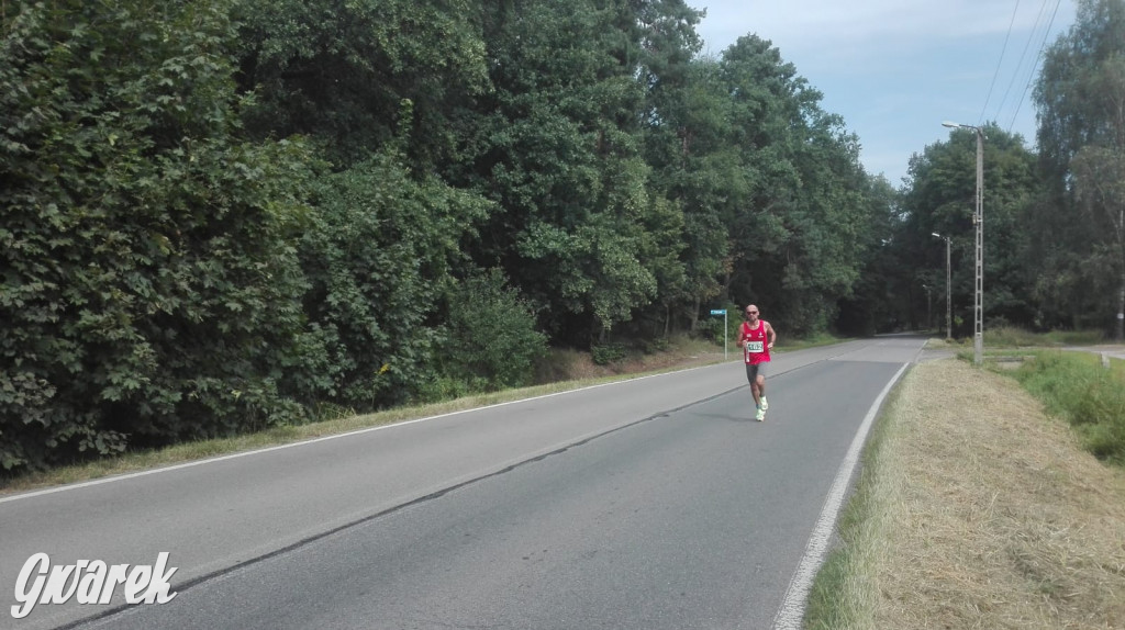 Biegowe zawody i pomidory