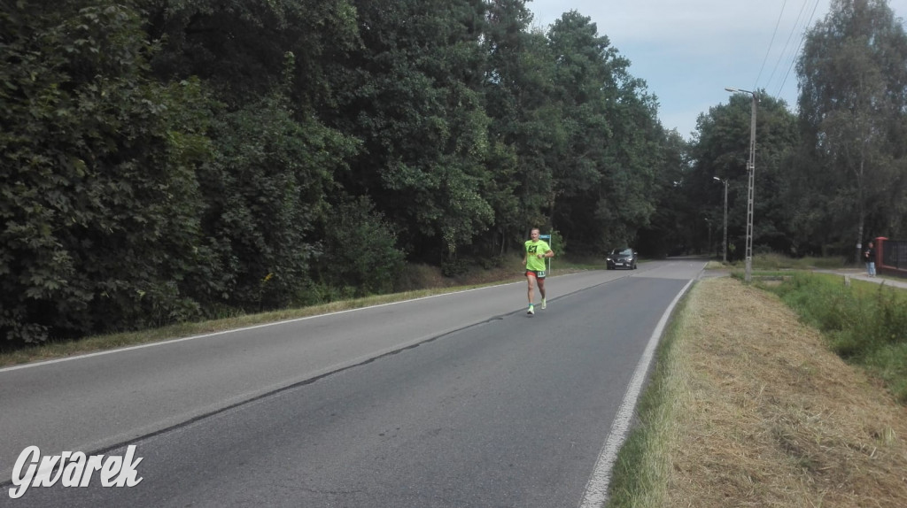 Biegowe zawody i pomidory