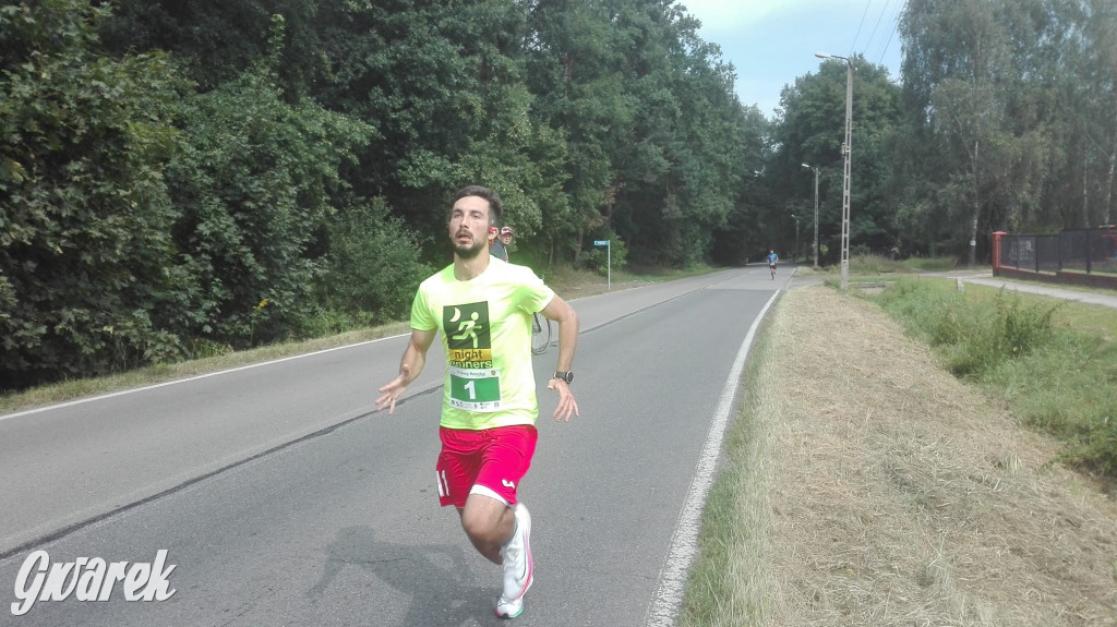 Biegowe zawody i pomidory